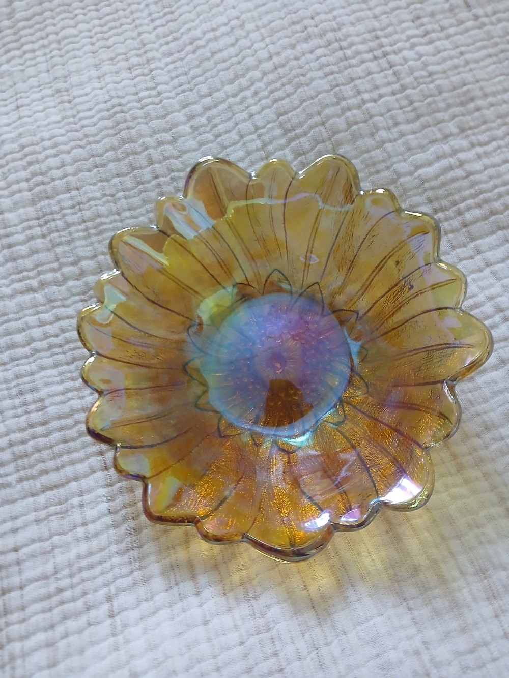 Iridescent Vintage Indiana Glass Marigold Carnival Glass Sunflower Bowl